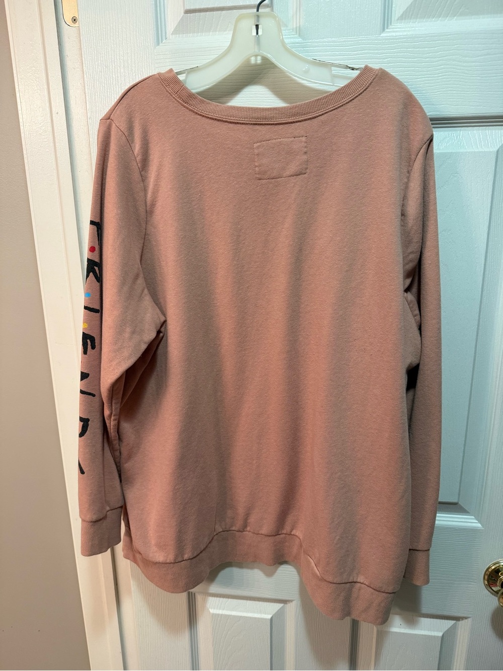 FRIENDS Central Perk Graphic Sweatshirt - Dusty Rose size 3x - Picture 3 of 3